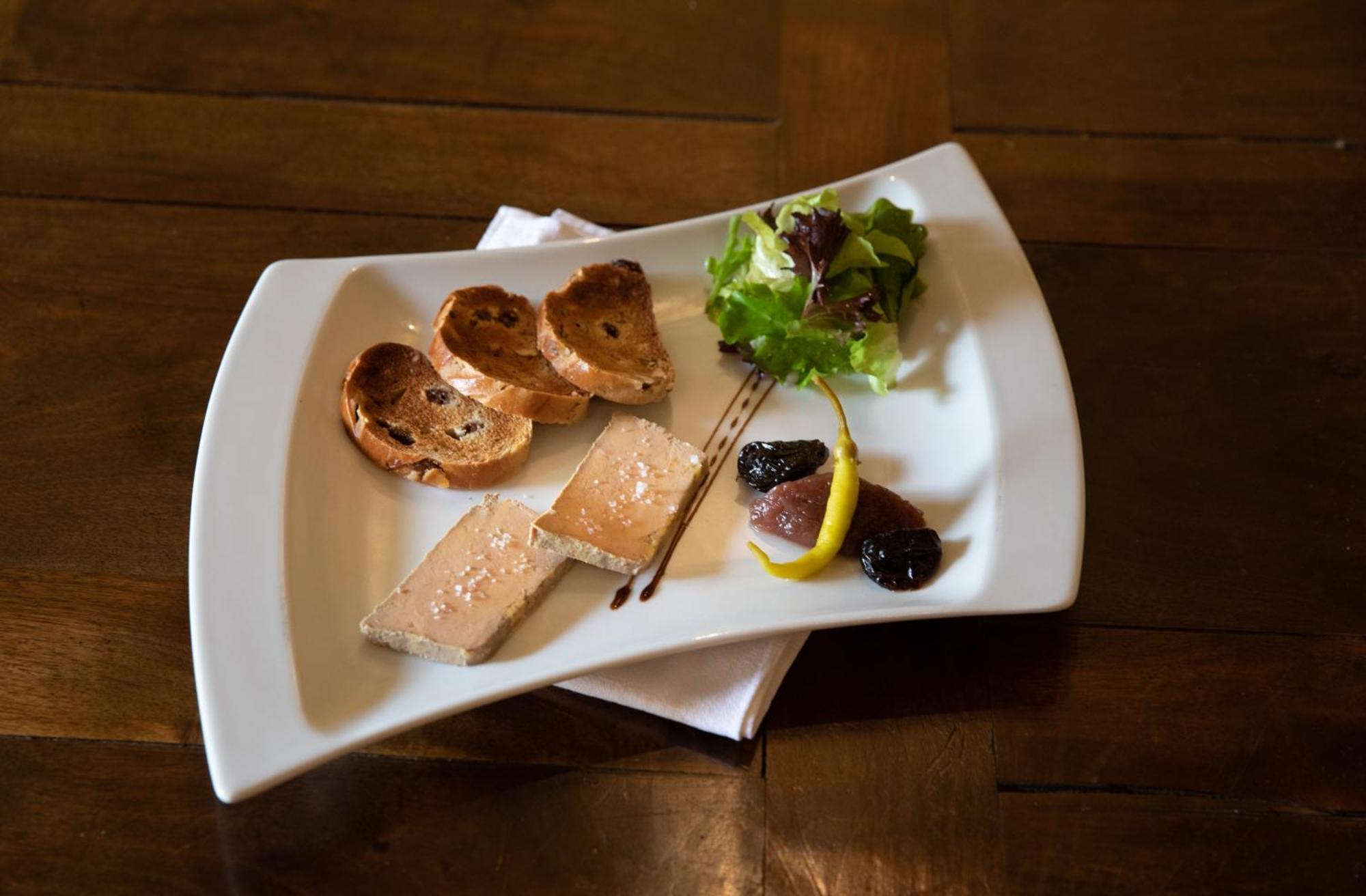 Hotel Restaurant Pecoitz سان جان بييه دو بور المظهر الخارجي الصورة
